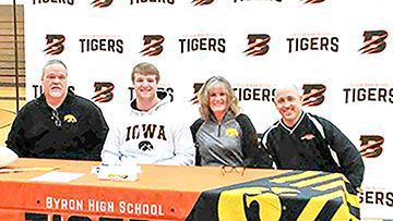 Elsbury signs letter of intent